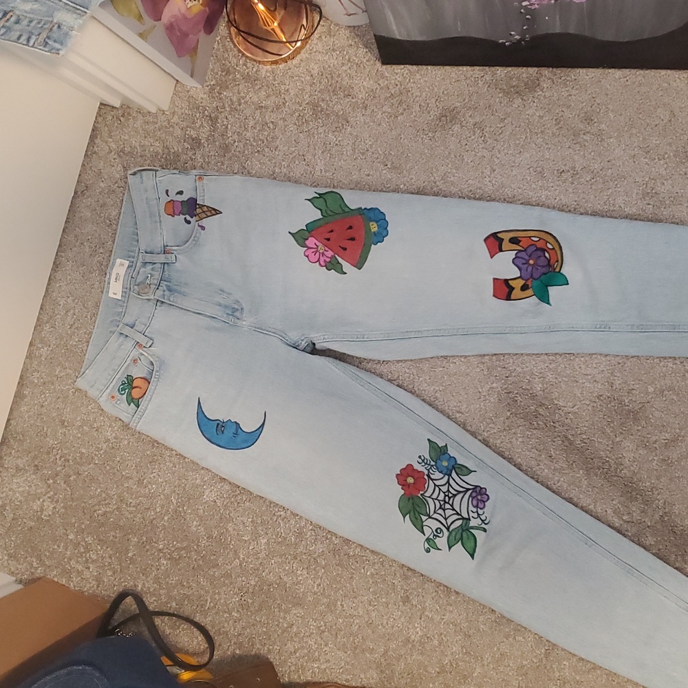 Mango Jeans, Light wash Hand Painted Flash tattoo style -28" Waist